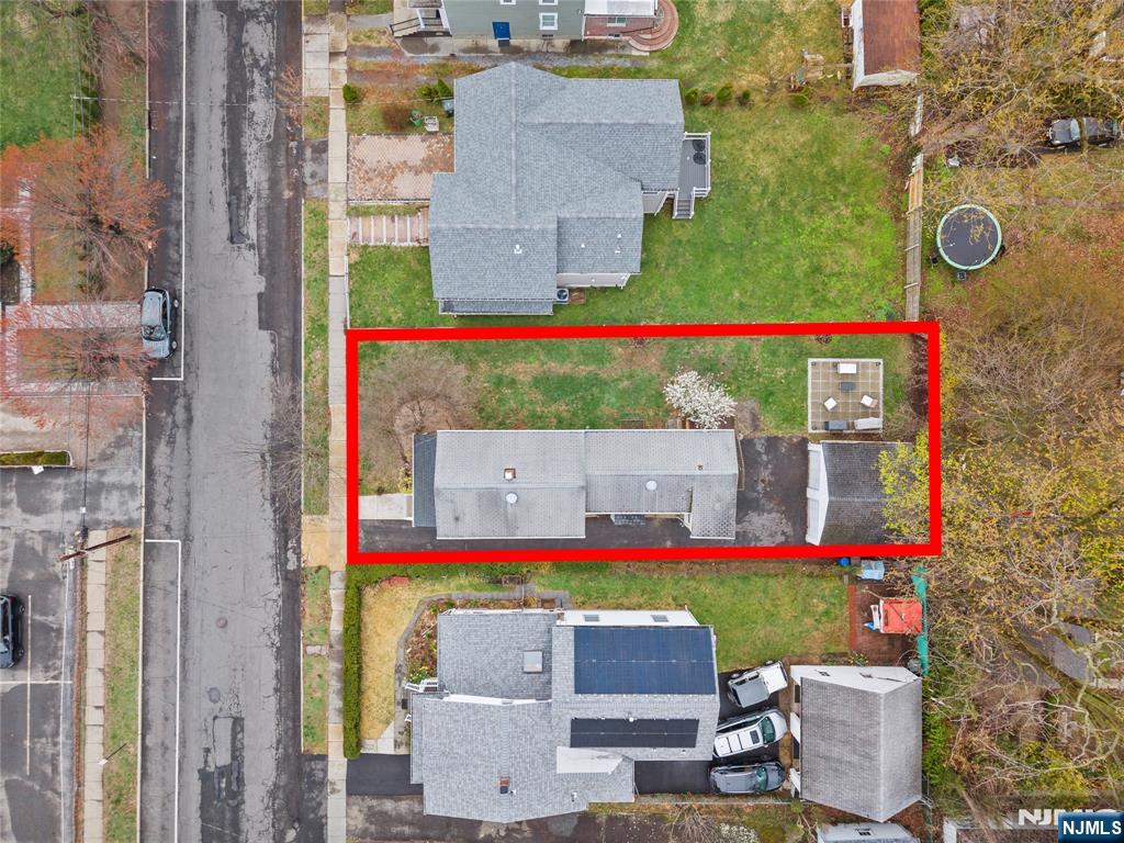 99 Brookfield Avenue