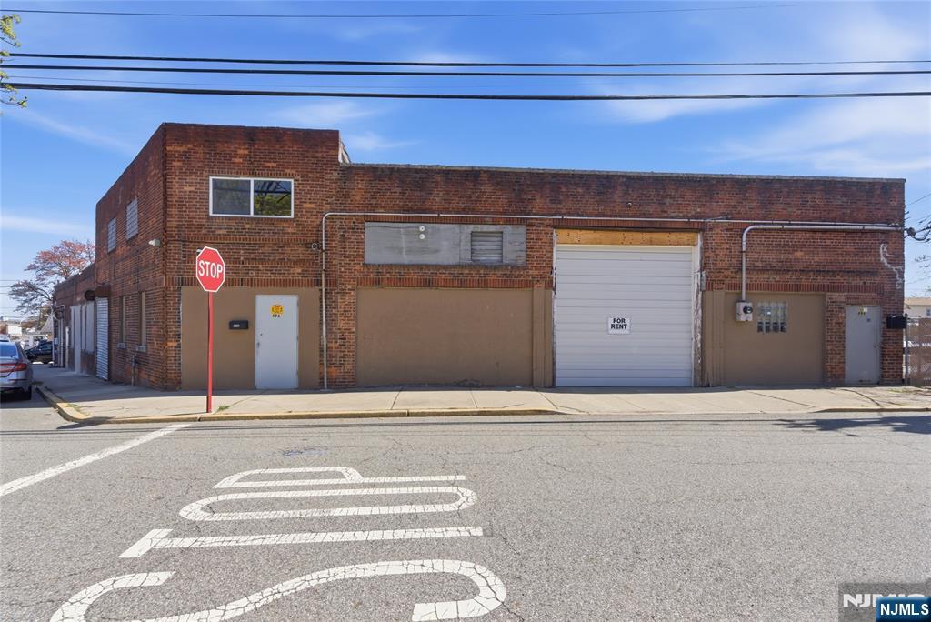 475 Westminster Place - Photo 1