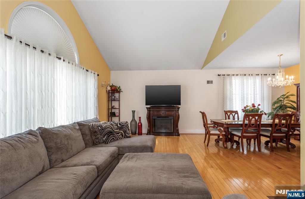 71 Parker Avenue - Photo 3