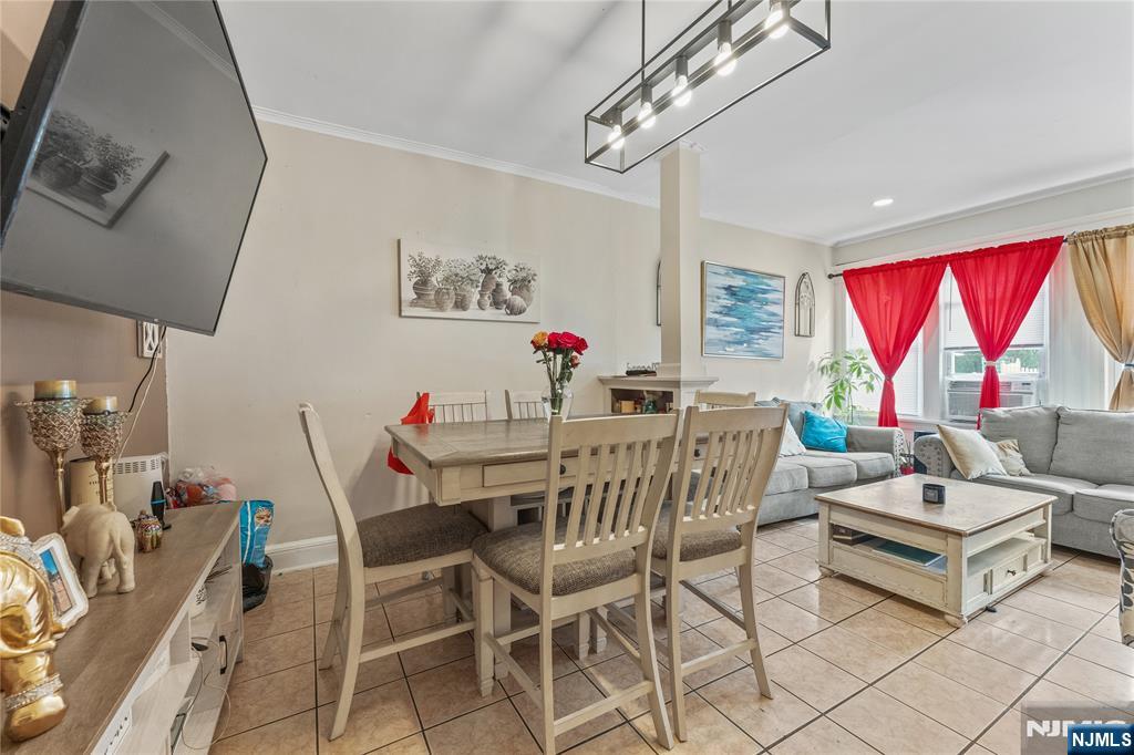 160 Burgess Place - Photo 4