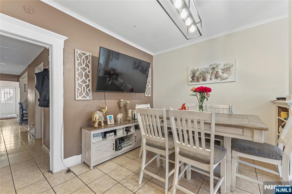 160 Burgess Place - Photo 5