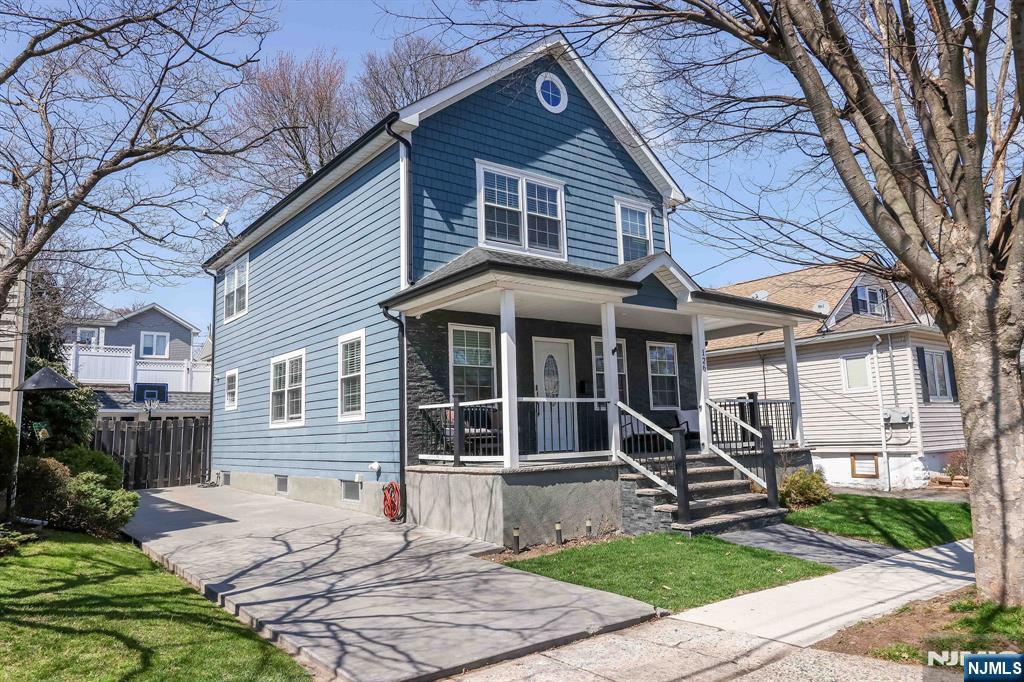 126 Ridge Avenue - Photo 2