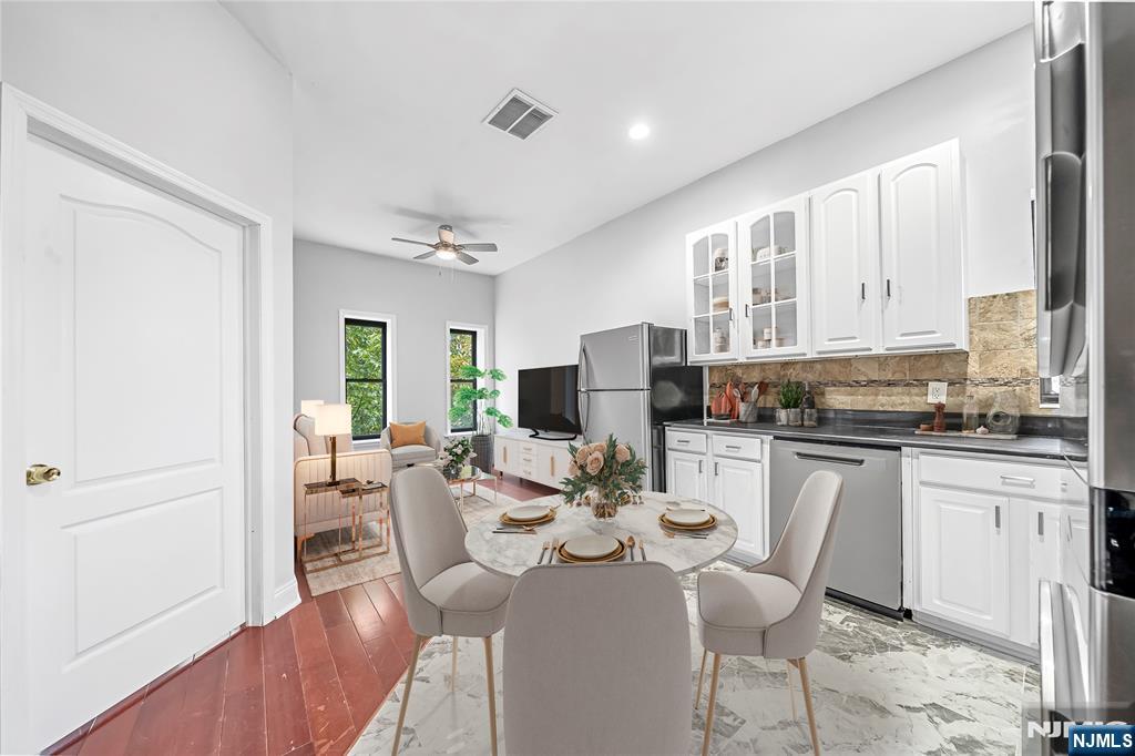 240 Clendenny Avenue #5A