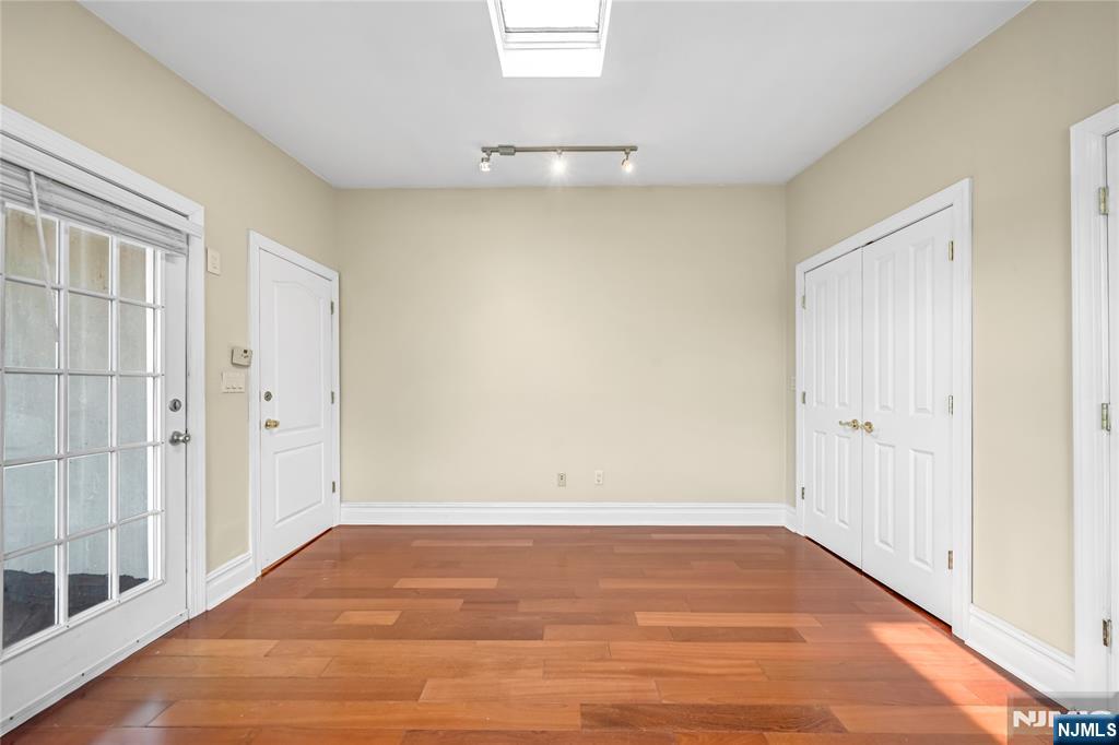 240 Clendenny Avenue #5A