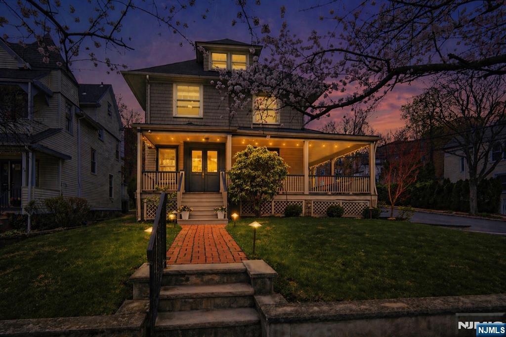 36 Willow Street - Photo 1