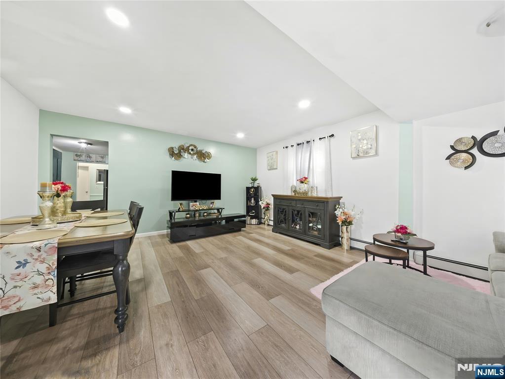 1046-1048 26th Street