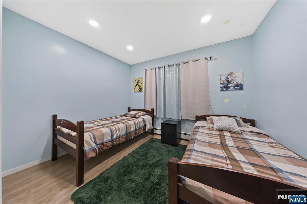 1046-1048 26th Street