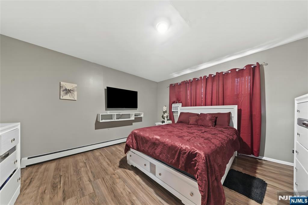 1046-1048 26th Street