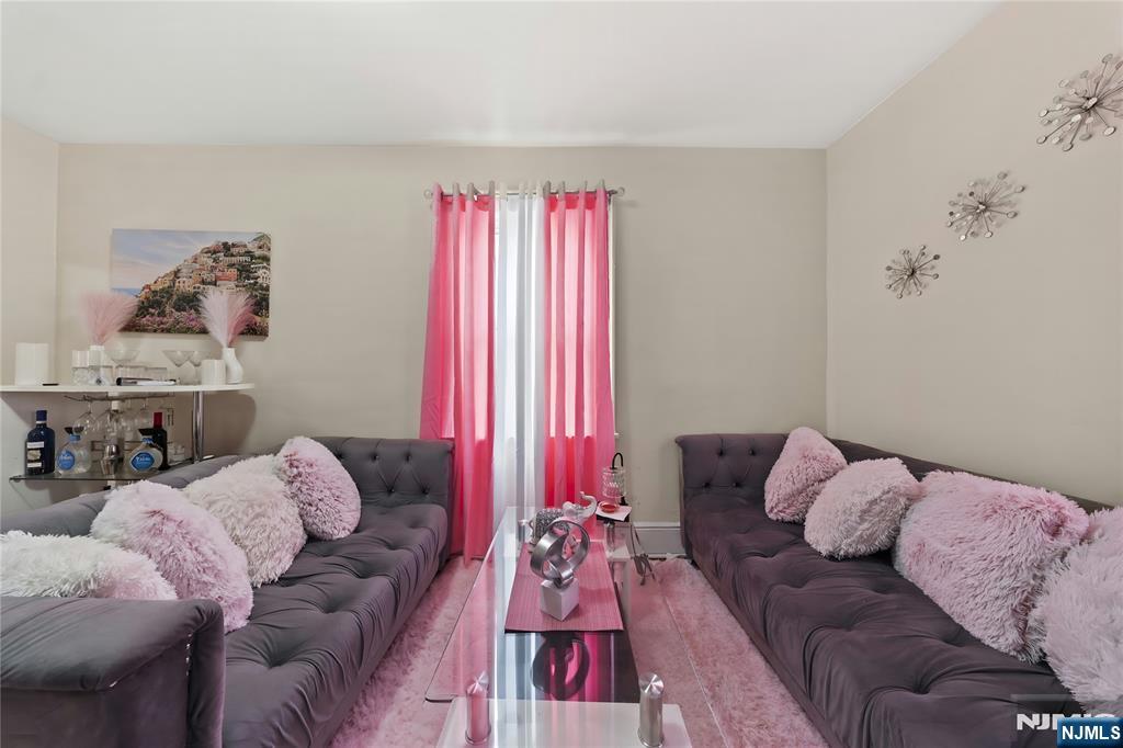 1046-1048 26th Street