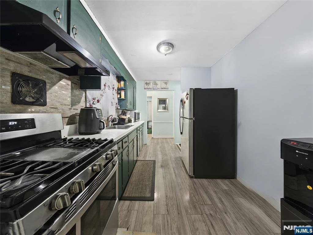 1046-1048 26th Street