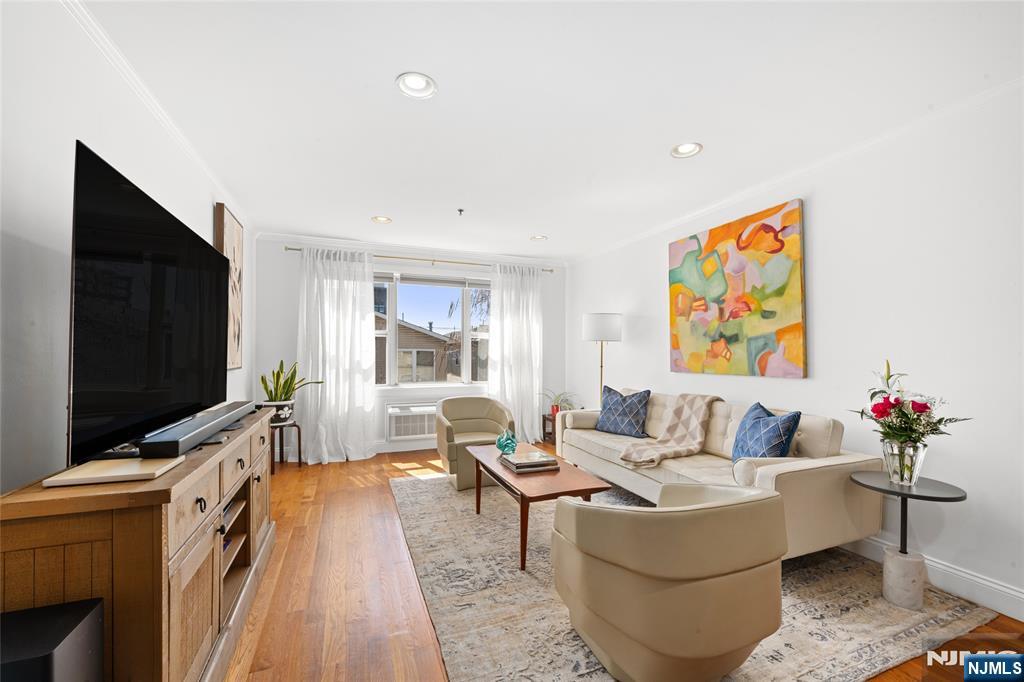 5711 Jefferson Street #310