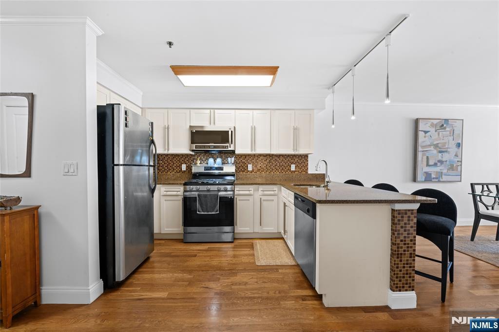 5711 Jefferson Street #310