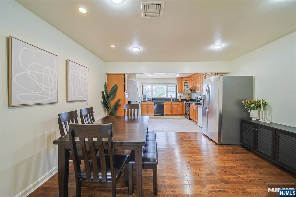 907 Spring Valley Road