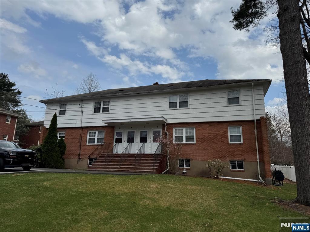 10 Engle Street 1 - Photo 1