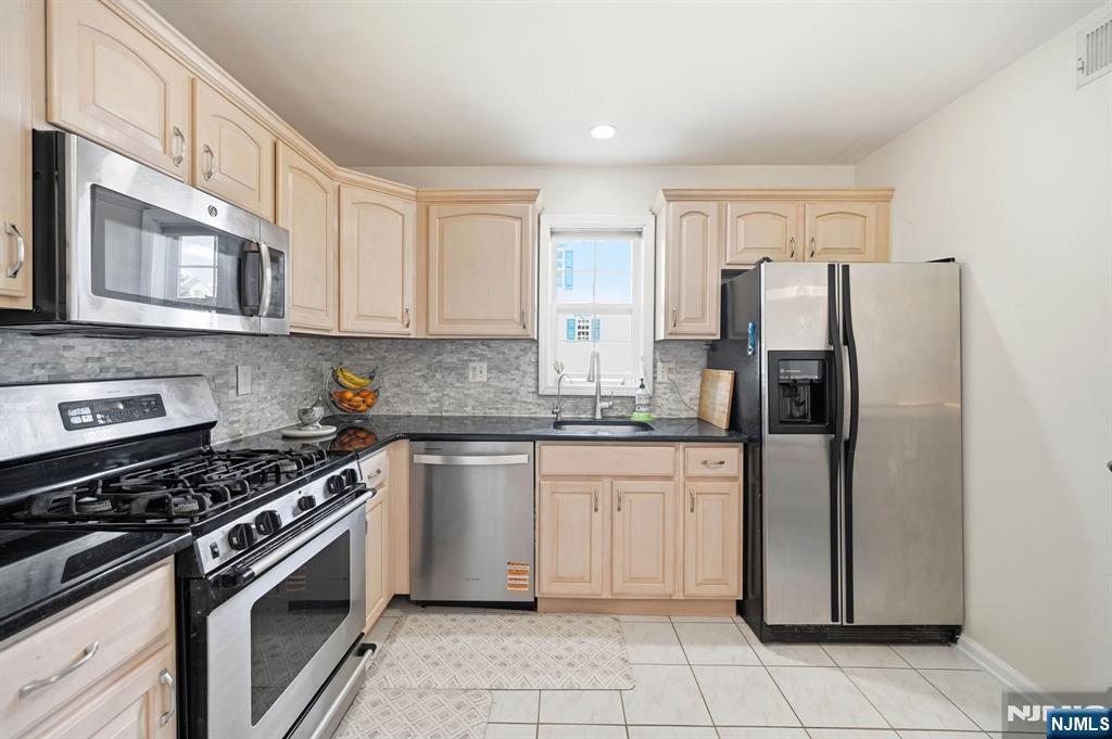 123 Barclay Drive #1132