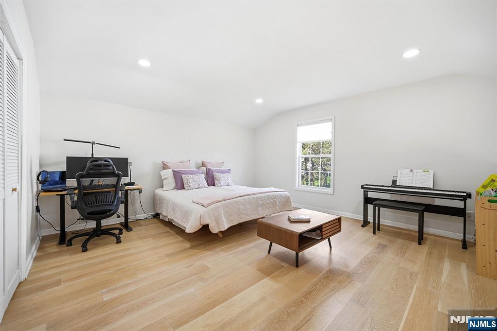 123 Barclay Drive #1132