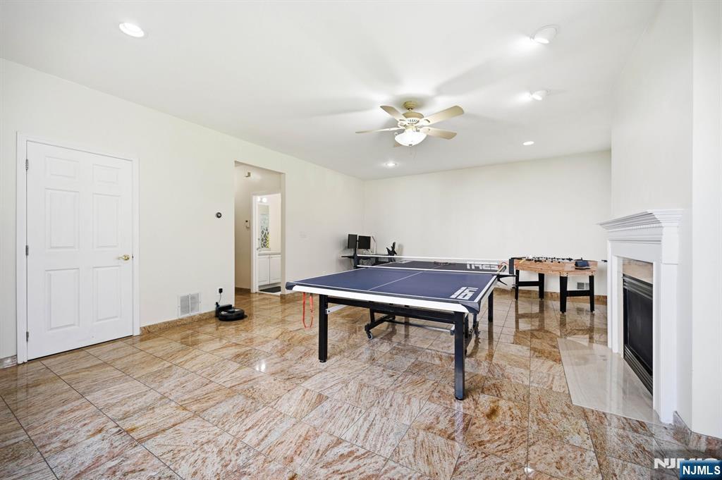123 Barclay Drive #1132
