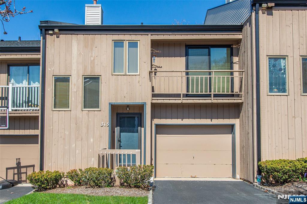 313 Stephanie Drive