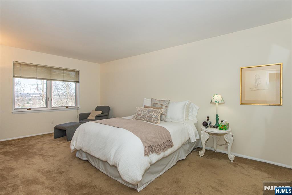 313 Stephanie Drive