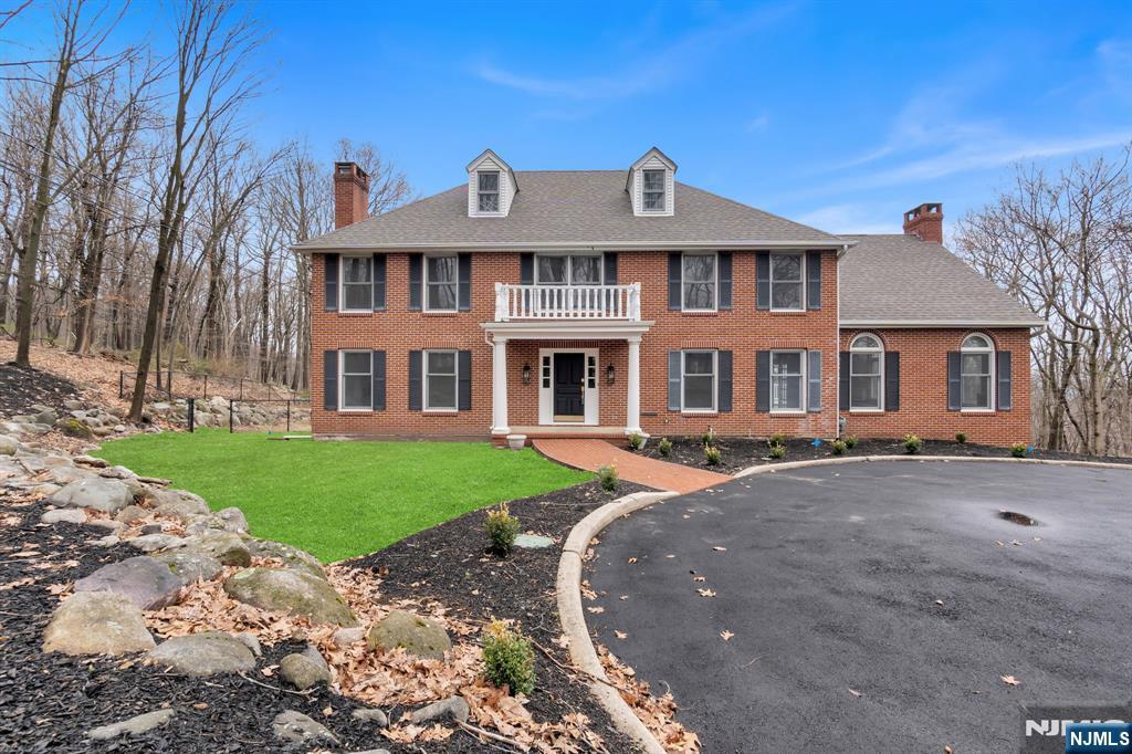 10 Deerfield Drive, Woodcliff Lake, NJ, 07677