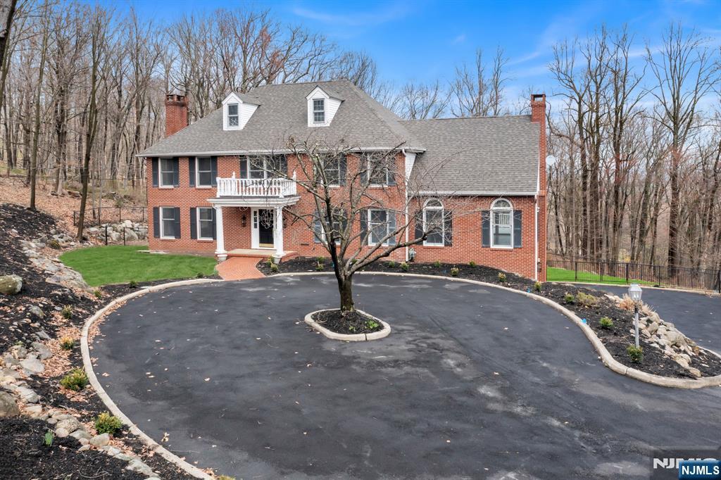 853 Shadow Ridge Road