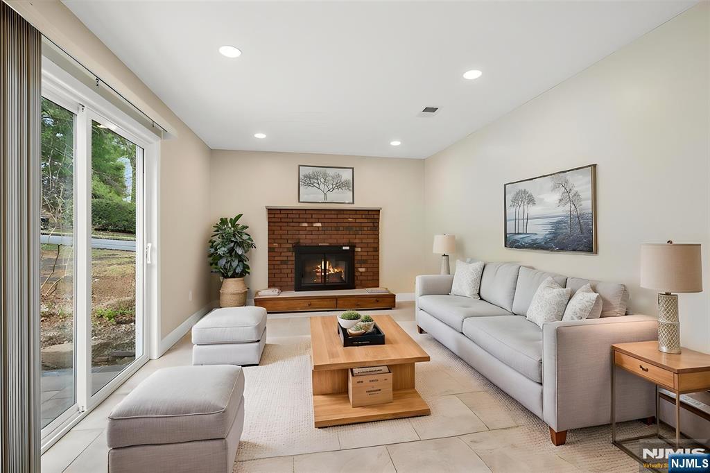 61 N Hillside Avenue