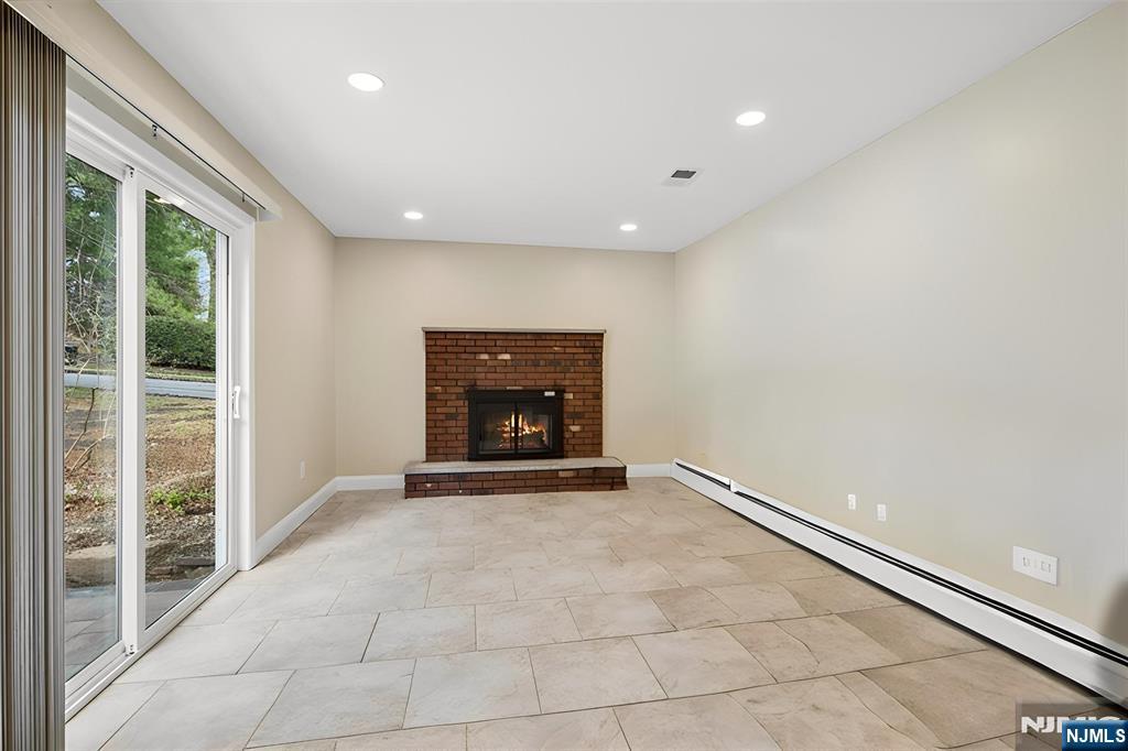 61 N Hillside Avenue