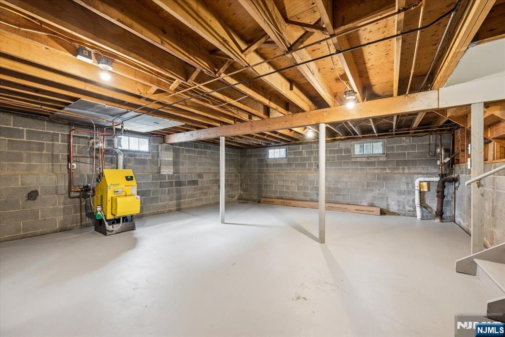 61 N Hillside Avenue