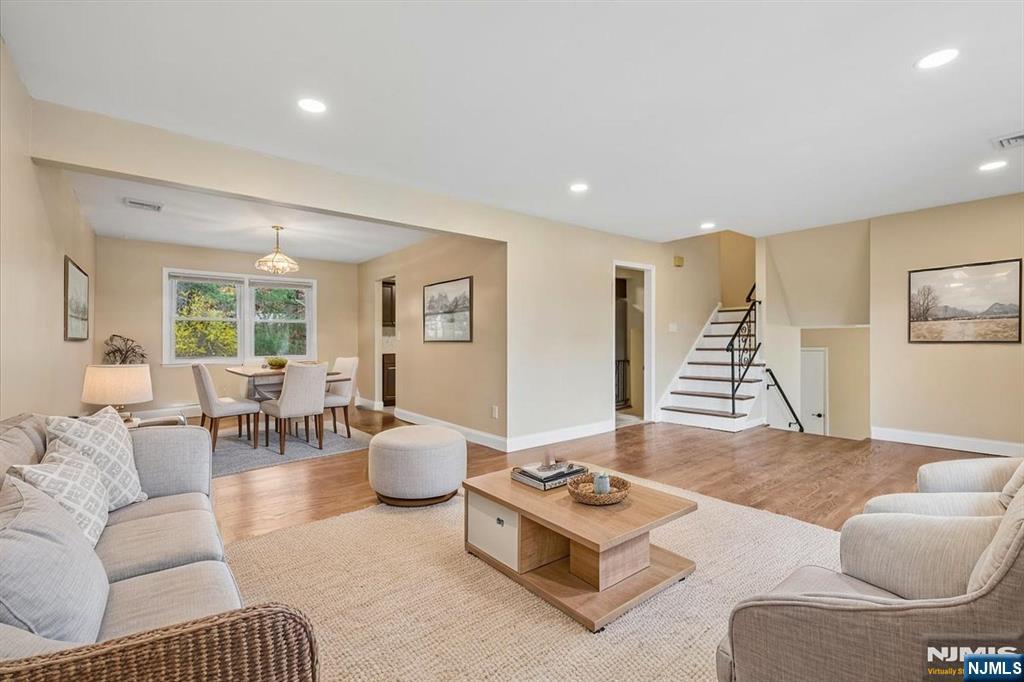 61 N Hillside Avenue