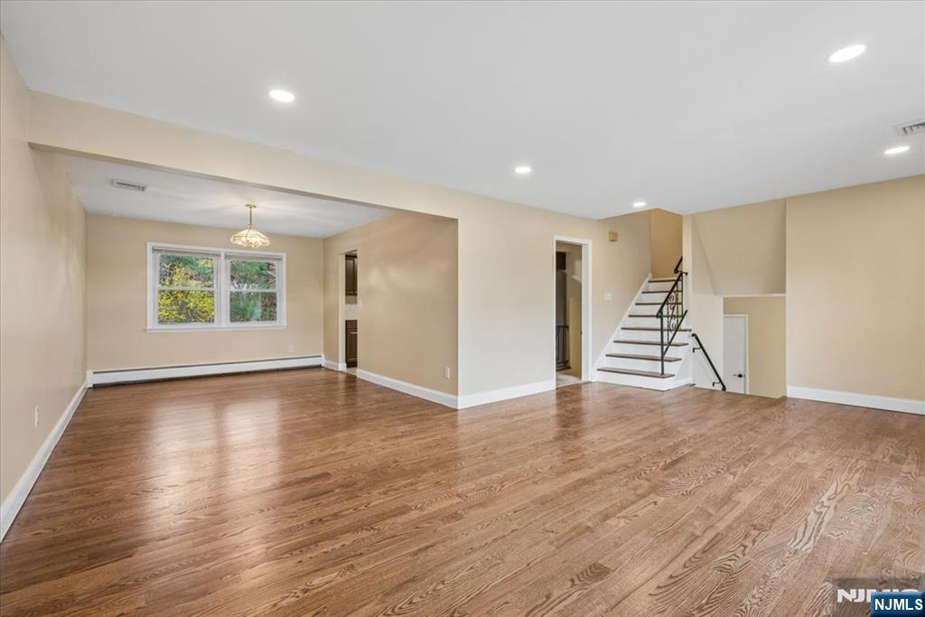 61 N Hillside Avenue