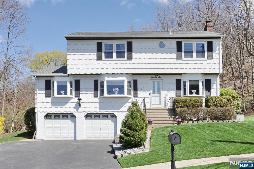 26 Scrivani Drive