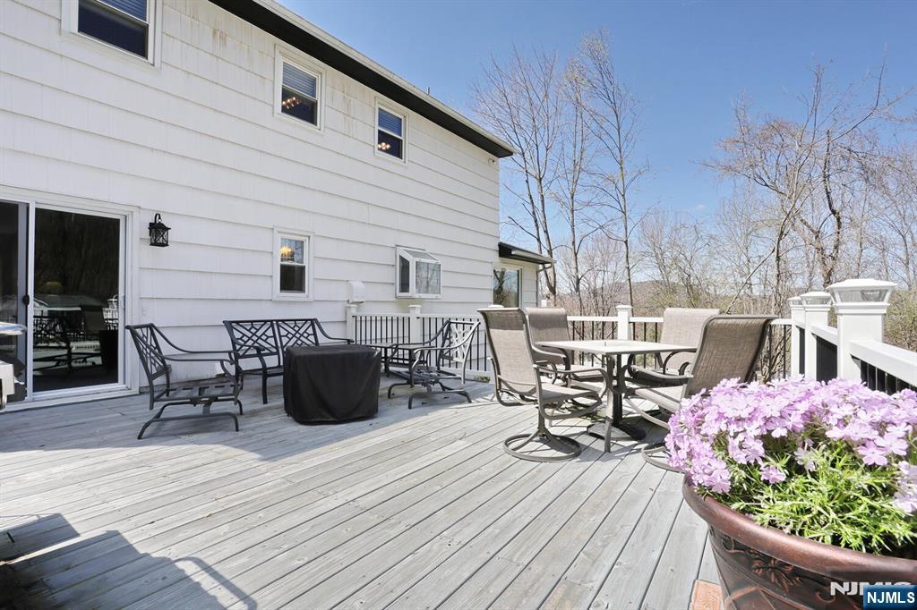 26 Scrivani Drive