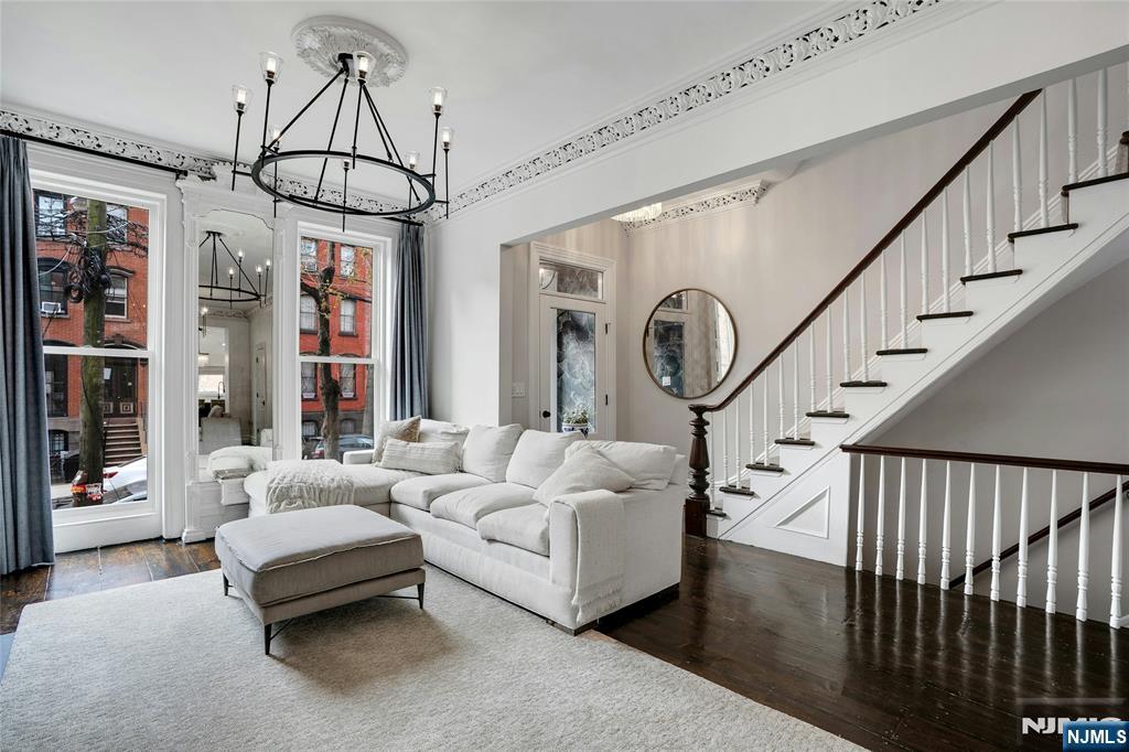 218 8th Street - Photo 5