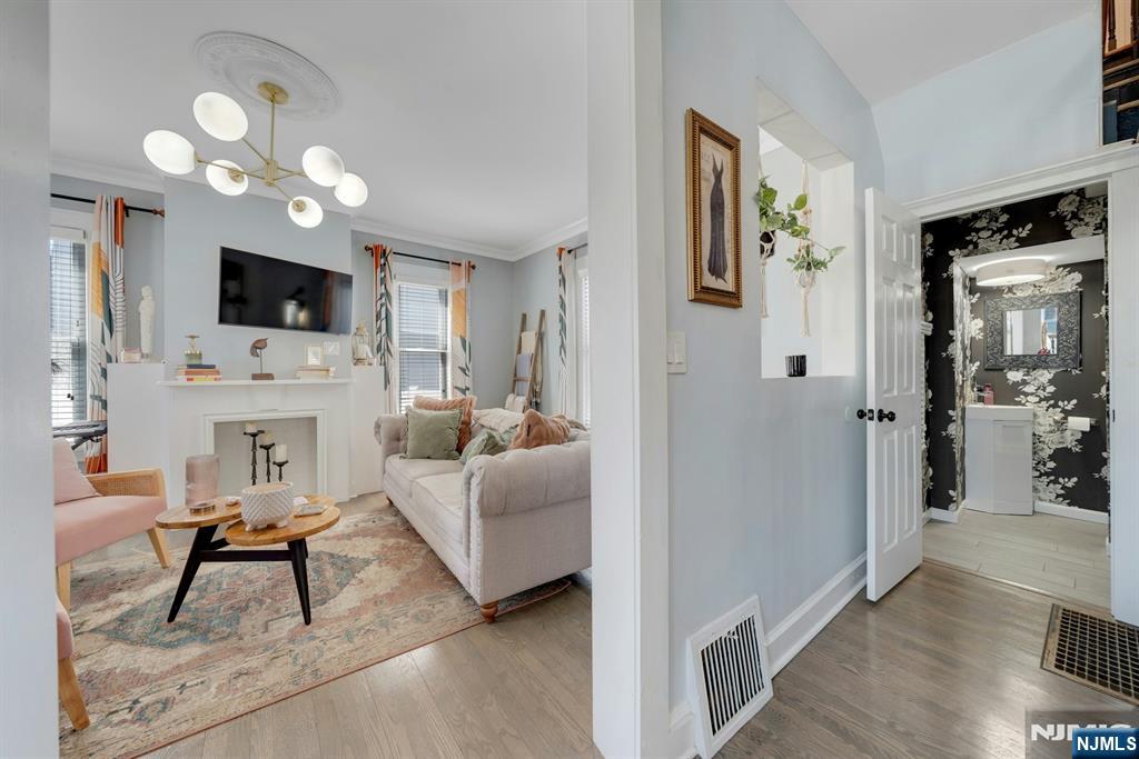 158 Carmita Avenue - Photo 5