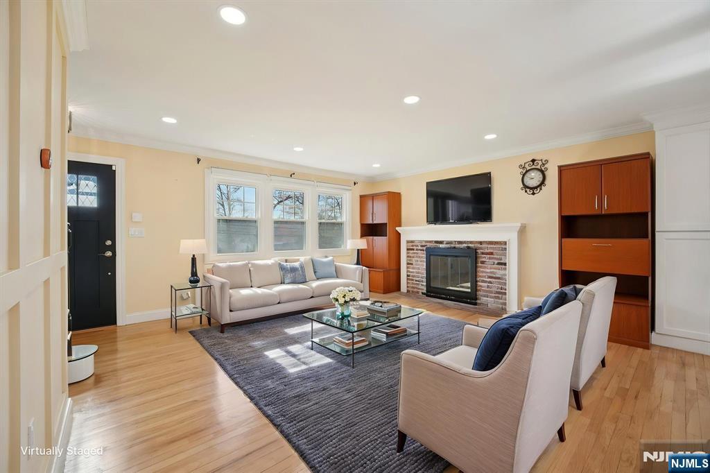 59 Oakwood Drive - Photo 2