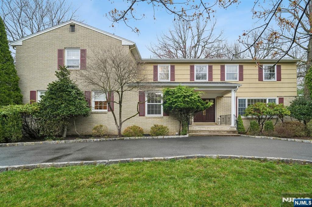 82 Brookside Terrace