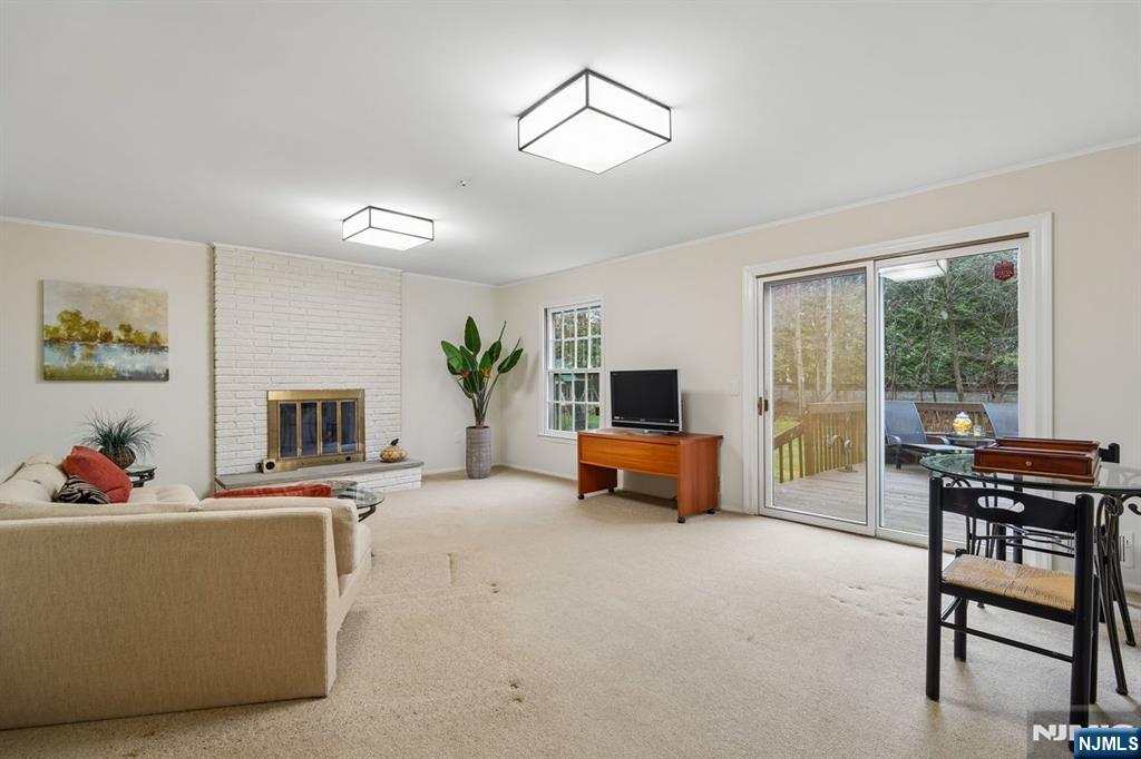 82 Brookside Terrace