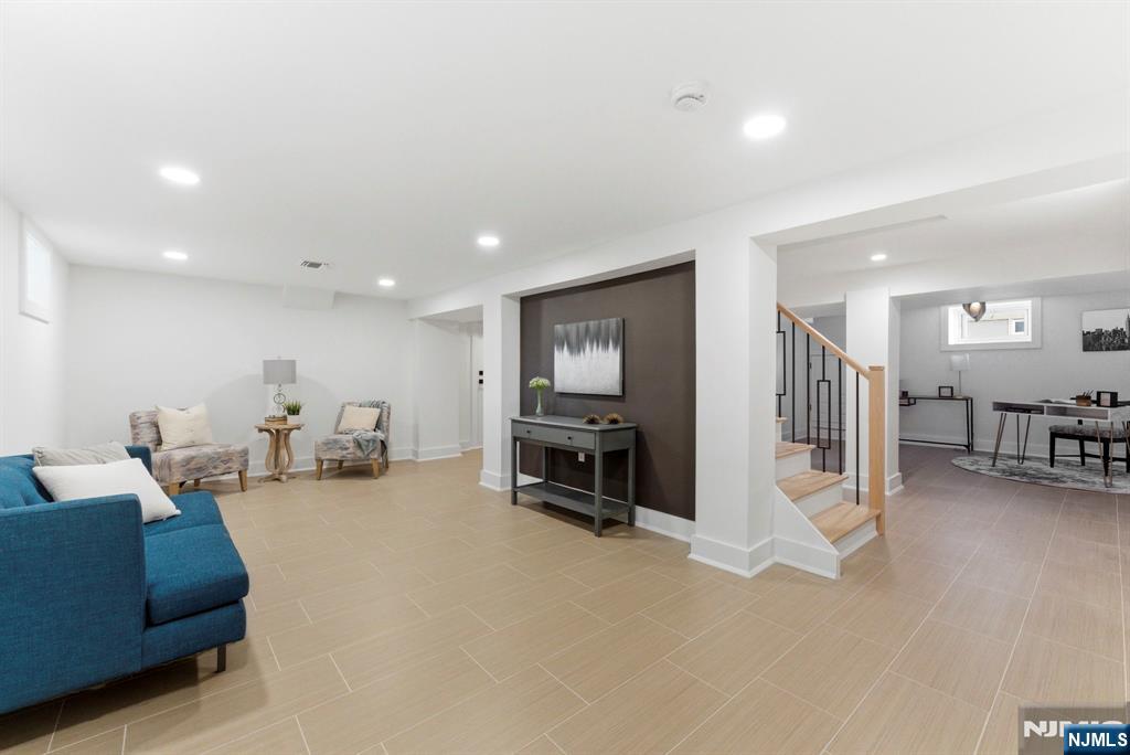 304 Delawanna Avenue
