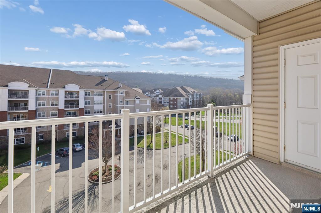9402 Warrens Way #DEEDED GARAGE –