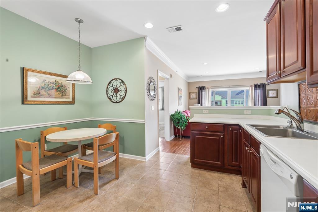9402 Warrens Way #DEEDED GARAGE –