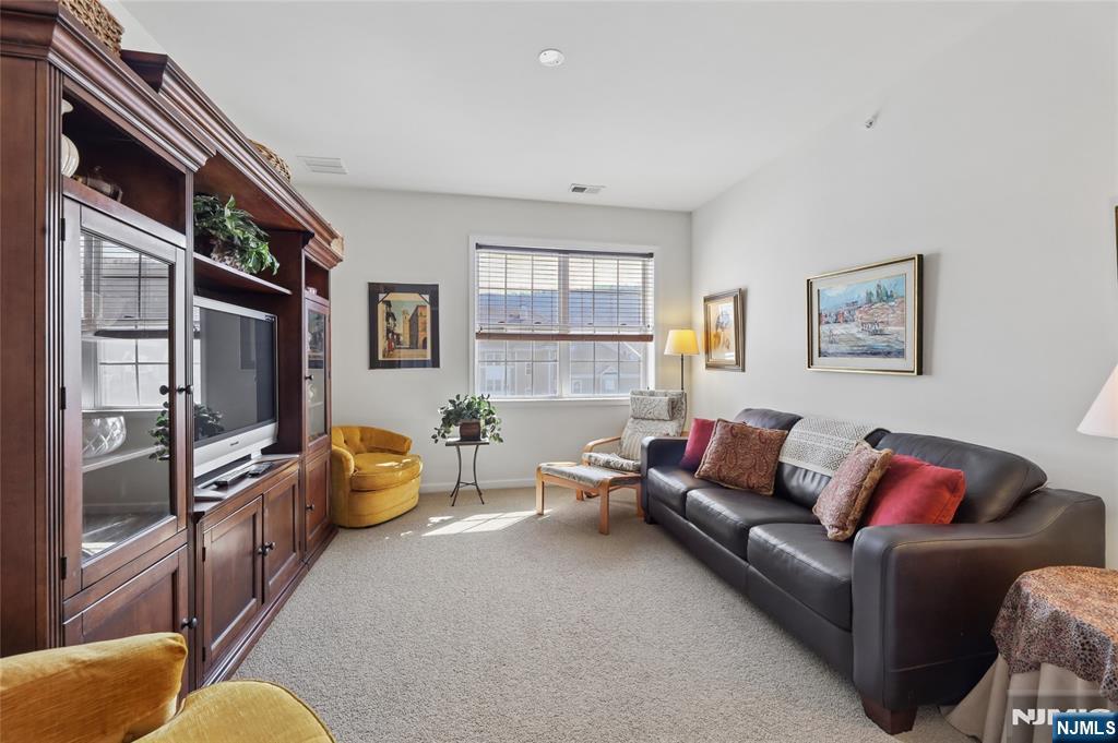9402 Warrens Way #DEEDED GARAGE –