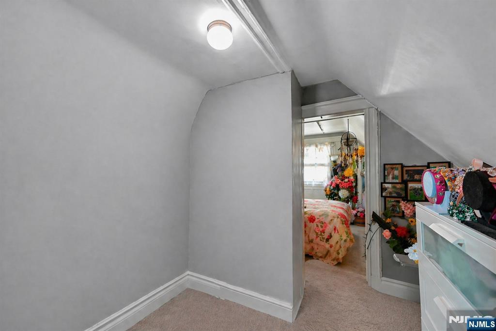 349 Undercliff Avenue