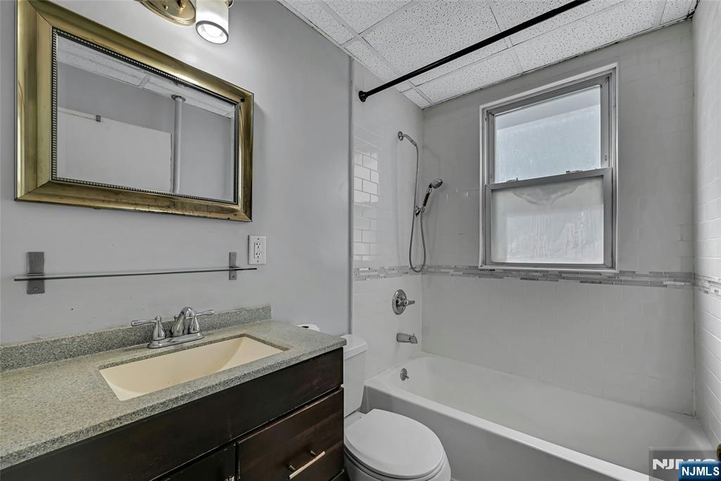 349 Undercliff Avenue