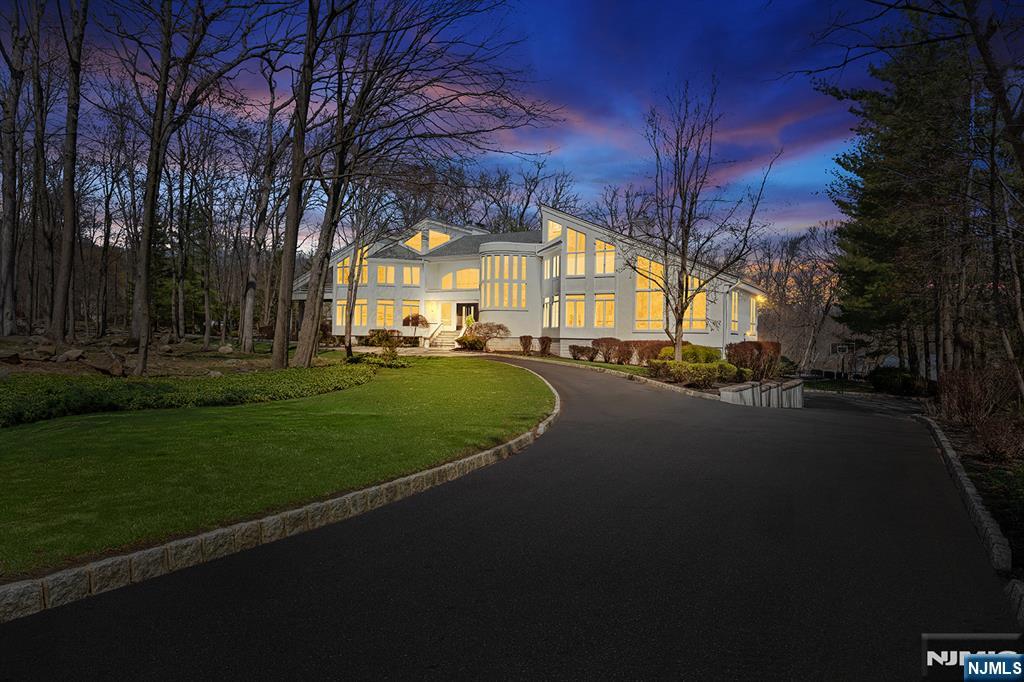 817 W Shore Drive, Kinnelon Borough, NJ 07405 Listing Photo  0