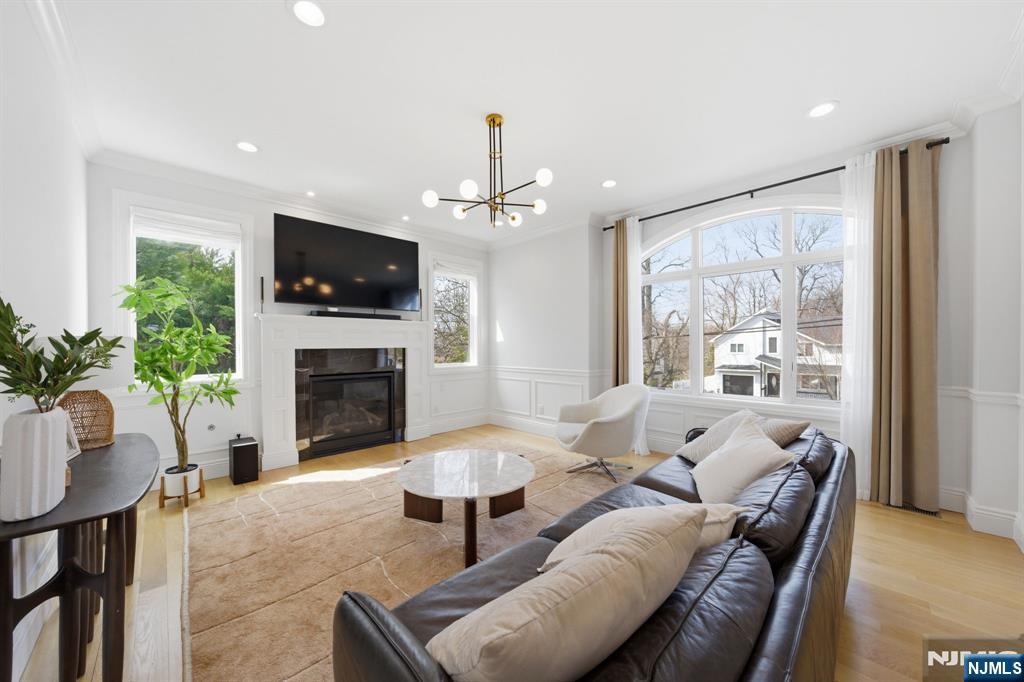 34 Dubois Avenue - Photo 5