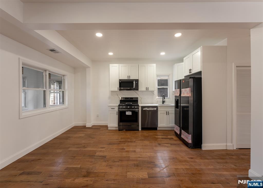 152 Washington Street - Photo 4