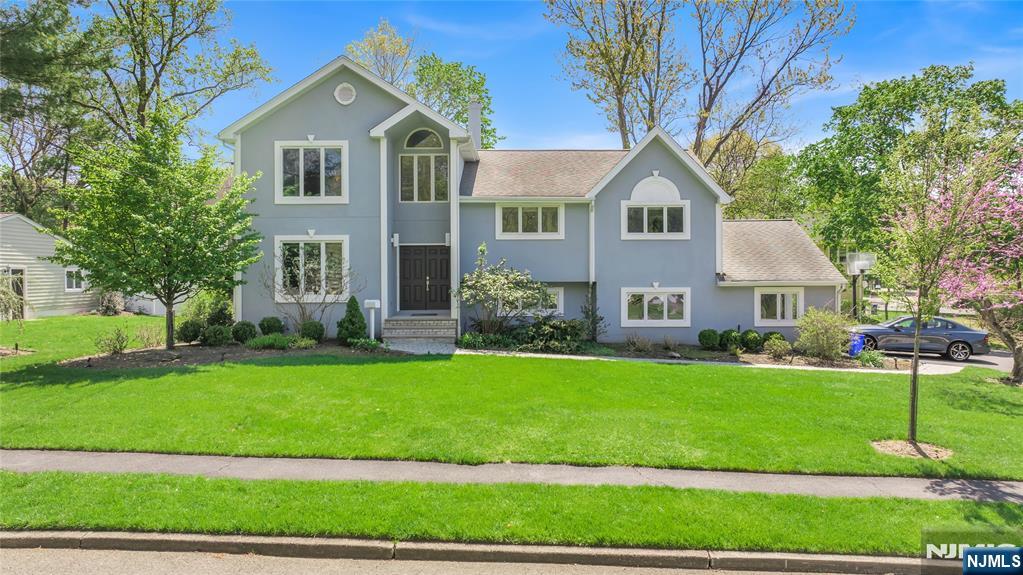 1 Collins Avenue - Photo 2