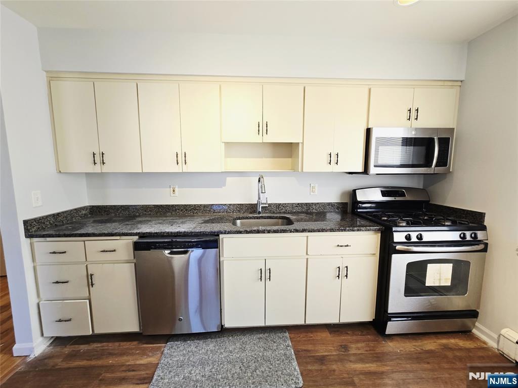 71 Wyandotte Avenue - Photo 4