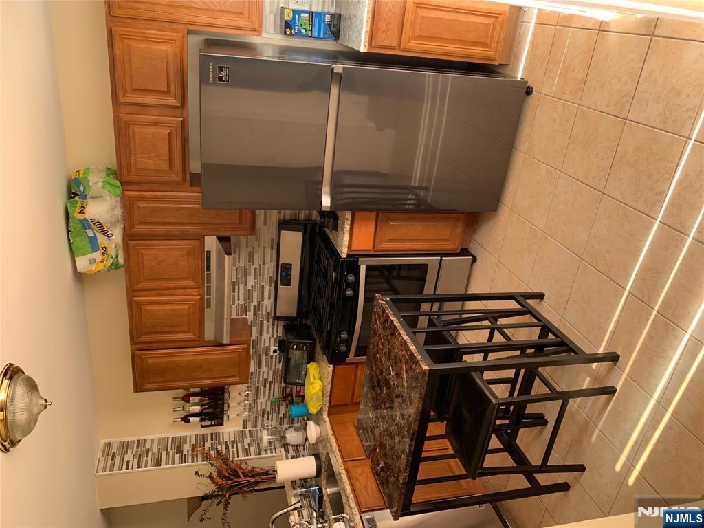 25 Holland Street - Photo 2