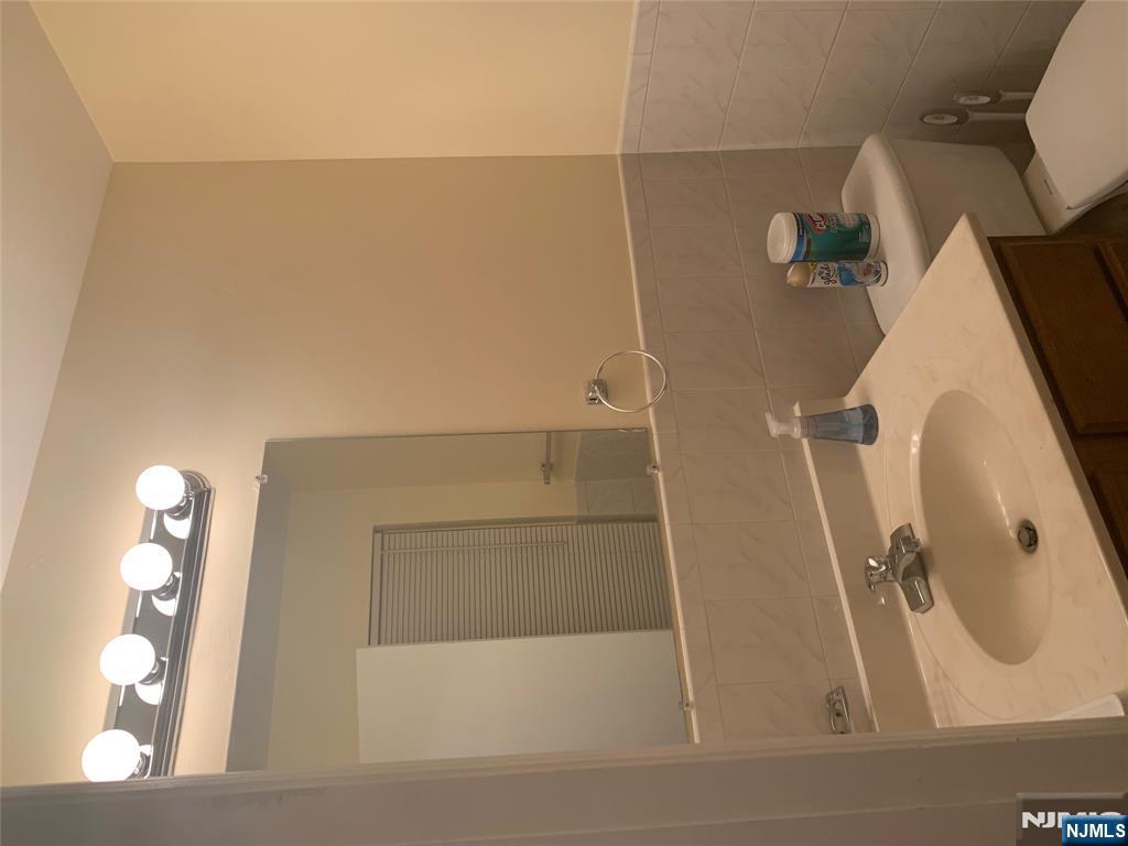 25 Holland Street - Photo 5